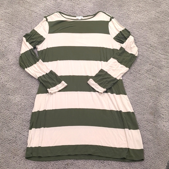 Loose Striped multicolored Lightweight Dress. - Picture 1 of 8
